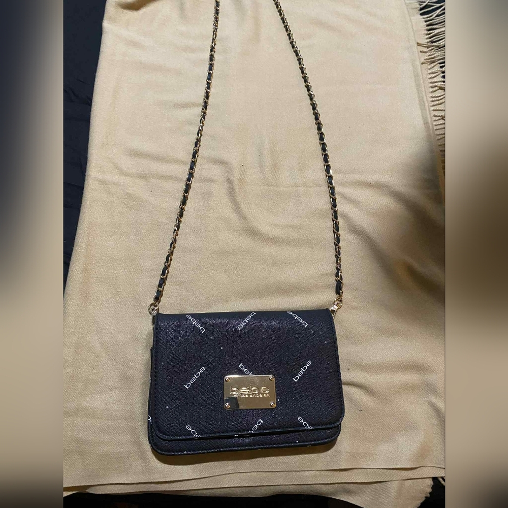 Bebe Black White Crossbody Clutch Bag Removable Gold Chain Strap EUC